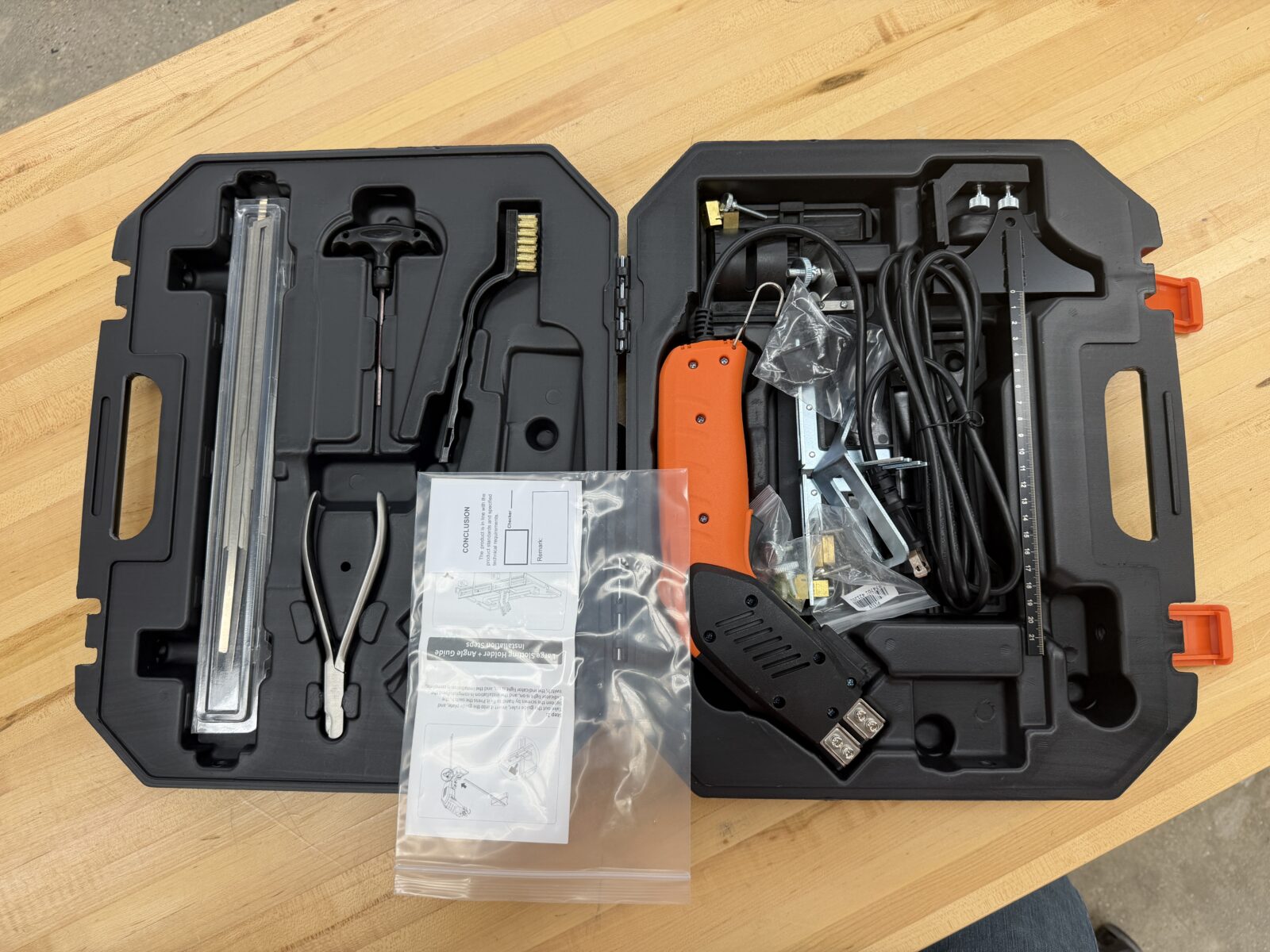 Hot Knife: A hot knife is kept in a locked drawer in 2109 and can be accessed with the help of a TA. The hot knife is particularly useful in cutting through foam, ropes, and fabrics.