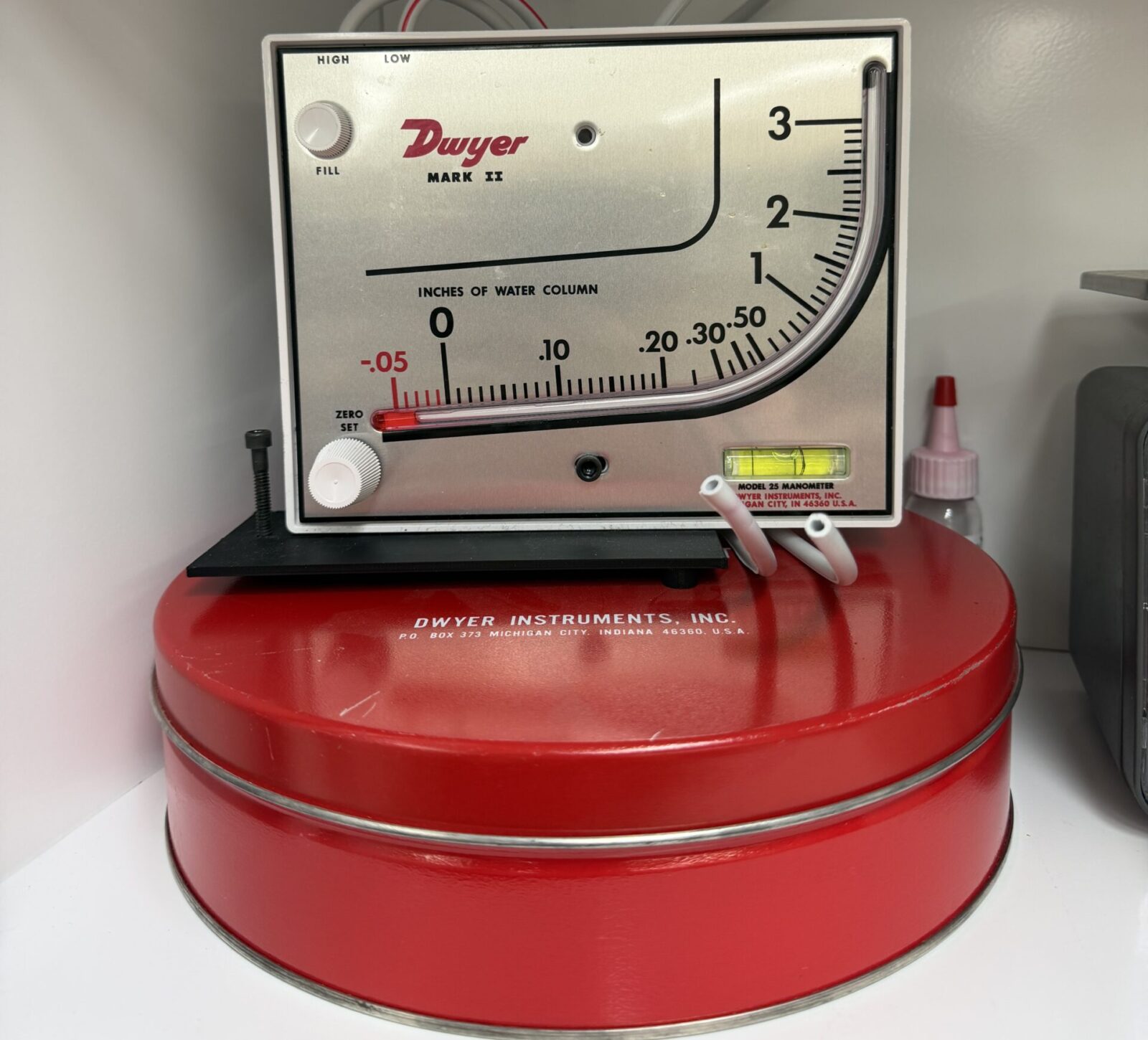 Manometer: There are two manometers kept in 2109 that can be used to measure pressure for a given system.