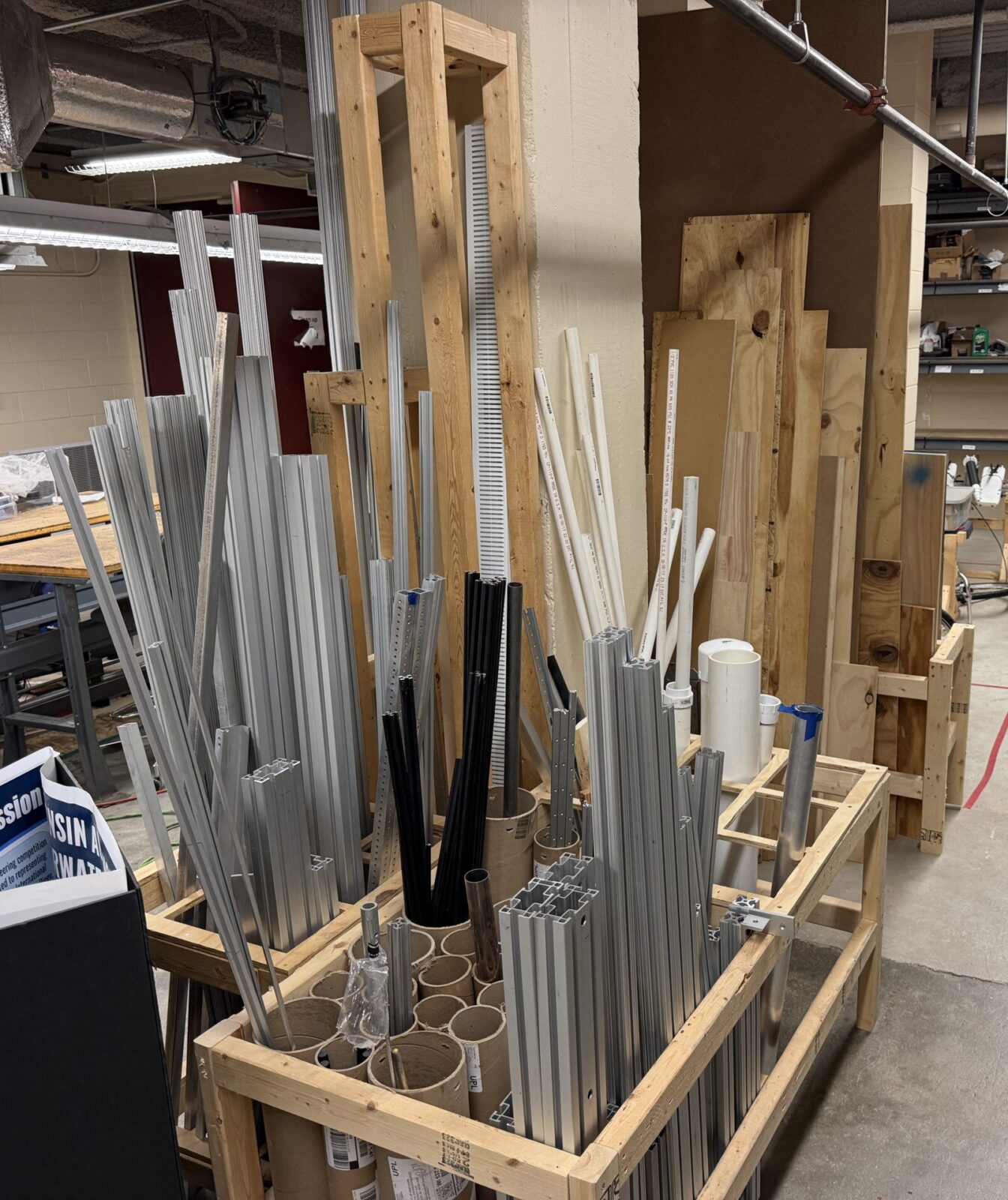 Large and long stock material in B1002